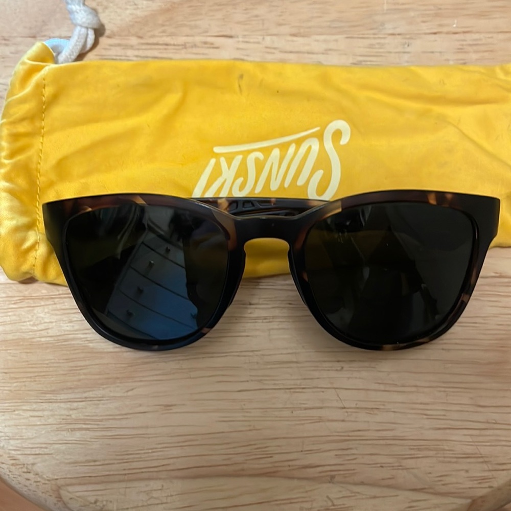 Sunski Topekas